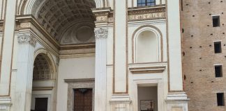 ‘Mala movida’ in centro a Mantova: Daspo urbani per sei giovani violenti