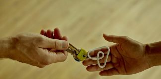 Immobili: Airbnb, dal 2025 solo annunci provvisti di Cin