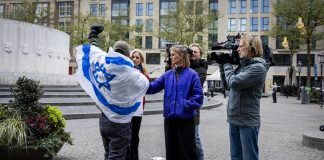 Ajax-Maccabi, il tifoso israeliano: “Gruppi colpivano ebrei al grido di ‘Palestina libera'”
