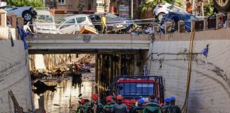 Alluvione in Spagna, anziana salvata dopo tre giorni in auto