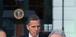 Biden dovrà decidere se graziare il figlio prima di lasciare la Casa Bianca