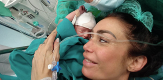 Como, morta a 38 anni Deborah Vanini: rinunciò a cure salvavita per far nascere sua figlia