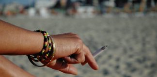 Fumo, 44% inizia prima 18 anni, Aiom: “Aumento 5 euro su pacchetto tutela salute”