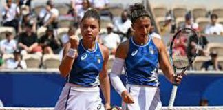 Bjk Cup Finals, Italia batte Polonia 2-1 e vola in finale