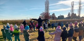 Alla Carpaneta 60 alunni della Casa dei Bambini hanno celebrato la Giornata degli alberi