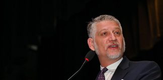 Giuli: “Elon Musk è un fico, se fosse mio amico sarei contento”