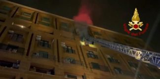 Napoli, tragedia nella notte: giovane morta in rogo di un b&b – Video