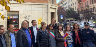 Municipio I Roma, installata panchina rossa davanti al Liceo Talete