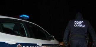 Roma, tre vigi urbani travolti durante rilievi incidente: uno grave