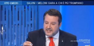 Salvini regala un Bacio a Lilli Gruber: “E’ la giornata della gentilezza” – Video