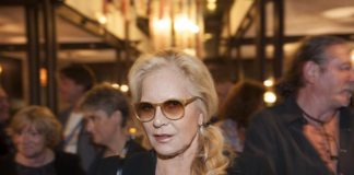 A 80 anni Sylvie Vartan si congeda, ultimi sei concerti a Parigi