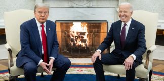 Trump alla Casa Bianca da Biden, stretta di mano e sorrisi – Video