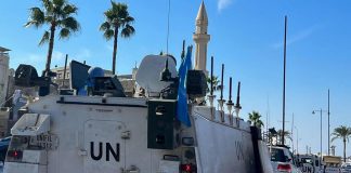 Libano, razzi Hezbollah contro quartier generale Unifil: feriti 4 militari italiani