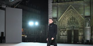 Macron “Restituiamo Notre-Dame ai fedeli, ai francesi e al mondo intero”