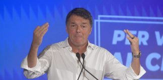 Siria, Renzi “Non c’è sempre la democrazia dopo la dittatura”