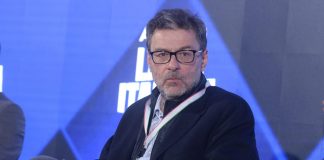 Giorgetti “Crescita asfittica, declino demografico è gravissimo”
