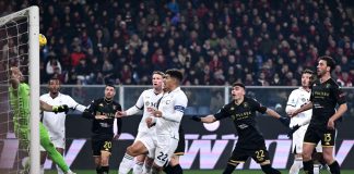 Il Genoa ci prova ma non basta, il Napoli passa a Marassi