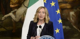Sud, Meloni “Con questo governo è diventato locomotiva d’Italia”