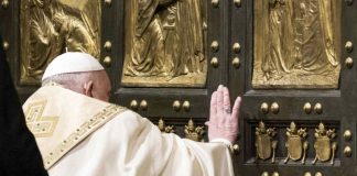 Giubileo, il Papa apre la porta di Rebibbia, “La speranza non delude”