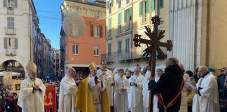 La speranza rinasce nella Reliquia del Sangue di Cristo: oltre 1200 fedeli per l’apertura del Giubileo a Mantova