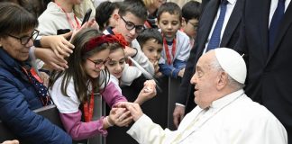 Sanità, Papa: “Si emargina la sofferenza perché fa paura ma saremo esaminati sull’amore”