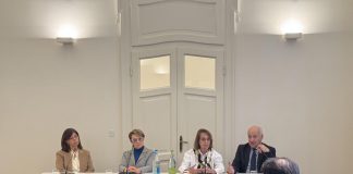 Tumori, studio: “Con nuovo regime cura a 3 anni 77% pazienti libero da progressione”