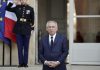 Francia, Bayrou annuncia squadra di governo: Valls e Borne tra i ministri