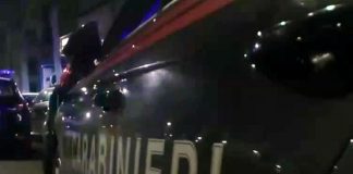 Camionista derubato dopo un finto incontro a pagamento: tre denunciati per rapina