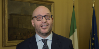 Cultura, Fontana: “Poesia è simbolo di libertà”