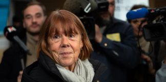 Francia, Dominique Pelicot condannato a 20 anni per stupri aggravati sulla moglie Gisèle