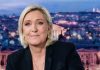 Crisi governo Francia, Le Pen gela Macron: “Posso votare di nuovo mozione di censura”