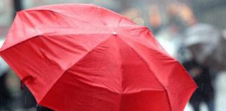 Meteo weekend con piogge e temporali, ma da lunedì cambia tutto: le previsioni