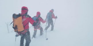 Alpinisti dispersi, soccorritori ancora bloccati a Campo Imperatore