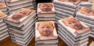 Harry sfrattato dalle librerie, tutti si disfano della biografia ‘Spare’