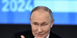 Putin, lo show di fine anno su Trump, Ucraina e Siria. E il ricordo di Berlusconi