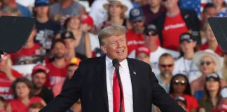 Ucraina, Trump a Putin “Stop alla guerra o dazi e sanzioni”