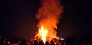Puzza di bruciato e raffica di segnalazioni: proveniva dai falò dell’Epifania