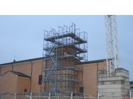 Moglia, interventi su acquedotto e fibra ottica. Proseguono i lavori al campanile di Bondanello