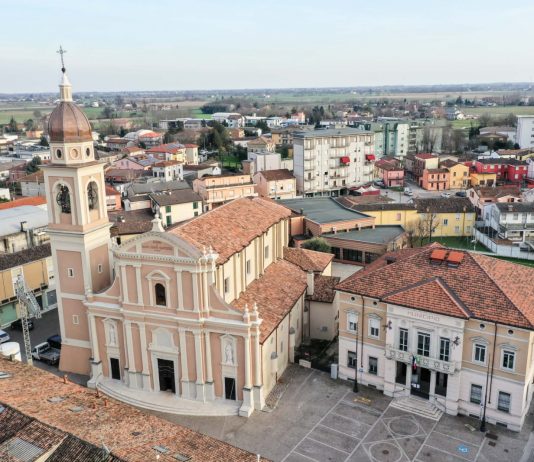 Moglia, per due serate in piazza Matteotti va in scena la comunità