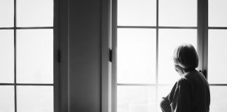 Senza amici ci si ammala di più, colpa delle ‘proteine della solitudine’