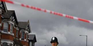 Gb, 17enne accoltellato a morte in stazione bus Bedford