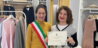 Porto Mantovano, successo prima edizione “Luci di Natale”. Premiata la vetrina più bella