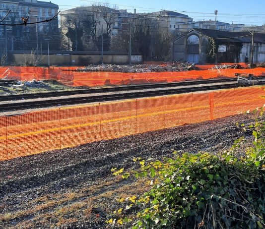 Raddoppio, demolita l”Acqua Pazza”, presto giù l’ex autofficina Cremonesi. Avanzano i lavori per sottopassi e cavalcavia