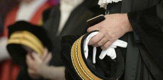 Caso Almasri, Anm contro Nordio: “Libero per inerzia del ministro”