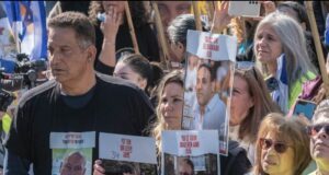 Rilasciati da Hamas altri tre ostaggi israeliani