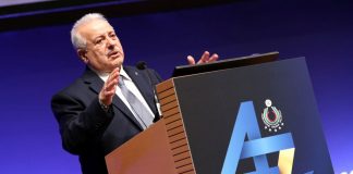 Manfredi rieletto presidente Federvolley per il quadriennio 2025/2028