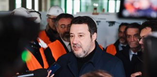 Ucraina, Salvini “Prima di mandare soldati essere certi di cosa si fa”
