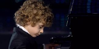 Sanremo 2025, Alessandro Gervasi: chi è il piccolo attore pianista prodigio