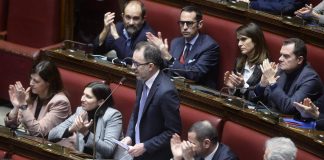 Santanchè e caso Visibilia, opposizioni puntano Meloni: “È ricattata dalla ministra?”