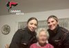 Nonnina 90enne si sente sola e chiama il 112. Due carabiniere le fanno compagnia